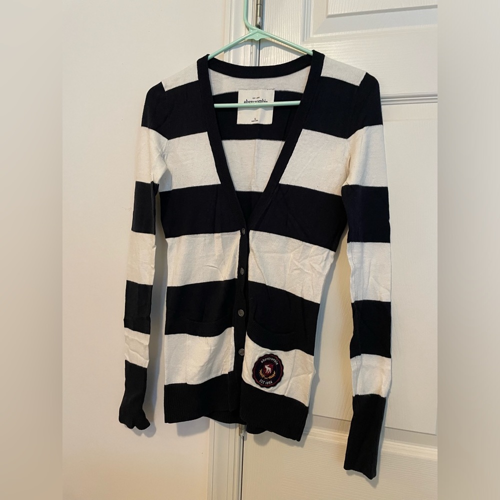 Abercrombie cardigan